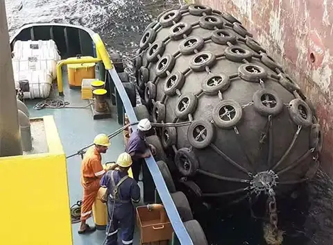 Wear Resistant Inflatable Fenders